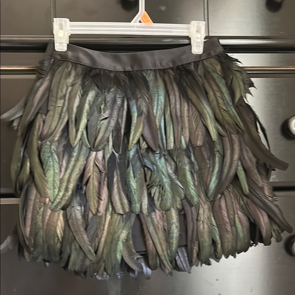 Elegant Feathered Skirt - Black and Green